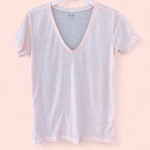 Hi-Line | Light Seashell Pink V-neck Short Sleeve Tee-Shirt